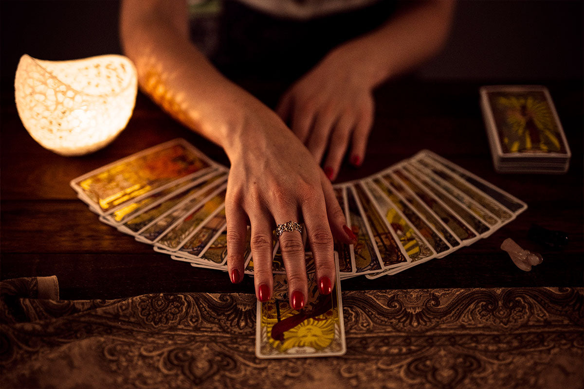 Tarot reader doing a reading